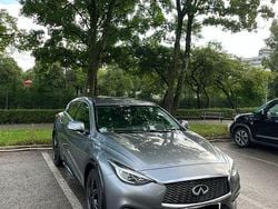 Grau Gebraucht 2016 Infiniti Q30 Kleinwagen | 10.000 € (Fairer Preis)