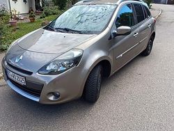 Beige Gebraucht 2010 Renault Clio II Limousine | 3.000 € (Fairer Preis)