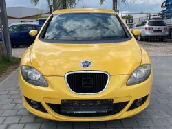 Gelb Gebraucht 2006 Seat Leon Reference Limousine | 1.800 € (Fairer Preis)