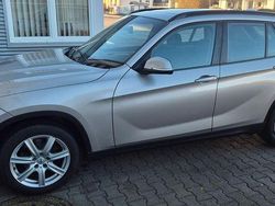 Silber Gebraucht 2012 BMW X1 Sport Line SUV | 14.999 € (Etwas zu teuer)