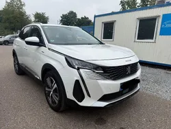 Weiß Gebraucht 2022 Peugeot 3008 Allure SUV | 15.900 € (Fairer Preis)