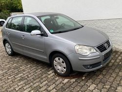 Silber Gebraucht 2008 VW Polo Comfortline Limousine | 1.900 € (Fairer Preis)