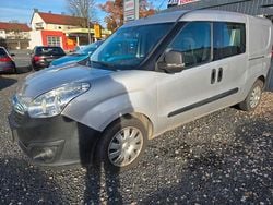 Silber Gebraucht 2016 Opel Combo Van / Kleinbus | 3.200 € (Superpreis)