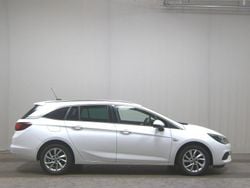 Weiss Gebraucht 2020 Opel Astra Elegance Kombi | 7.480 € (Superpreis)