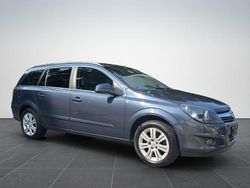 Blau Gebraucht 2009 Opel Astra Kombi | 3.499 € (Etwas zu teuer)