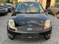 Schwarz Gebraucht 2007 Ford Fiesta Trend Kleinwagen | 2.850 € (Teuer)