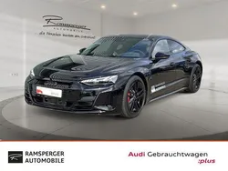 Schwarz (mythosschwarz metallic) Gebraucht 2024 Audi e-tron GT quattro Ambiente Limousine | 95.880 €