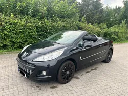 Schwarz Gebraucht 2011 Peugeot 207 CC Roland Garros Cabrio | 4.900 € (Fairer Preis)