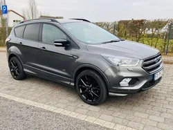 Grau Gebraucht 2018 Ford Kuga ST-Line SUV | 18.500 € (Fairer Preis)