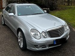 Silber Gebraucht 2008 Mercedes E280 Avantgarde Limousine | 10.999 €