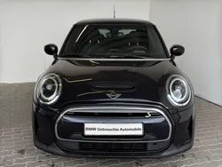 Mini yours enigmatic black met Gebraucht 2022 Mini Cooper SE Kleinwagen | 18.198 € (Fairer Preis)