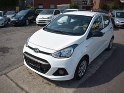Weiß Gebraucht 2016 Hyundai i10 Classic Kleinwagen | 11.380 € (Fairer Preis)