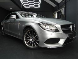 Silber Gebraucht 2015 Mercedes CLS250 AMG line Limousine | 22.500 € (Fairer Preis)