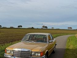 Gold Gebraucht 1977 Mercedes S280 Limousine | 12.000 €