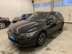 Schwarz Gebraucht 2021 VW Golf VIII Life Kombi | 16.970 € (Teuer)