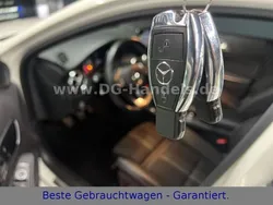 Nachtschwarz (metallic) Gebraucht 2016 Mercedes A180 AMG line Limousine | 16.999 € (Etwas zu teuer)