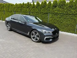 Grau Gebraucht 2019 BMW 730 Executive Limousine | 45.500 € (Fairer Preis)