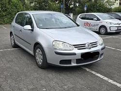 Grau Gebraucht 2005 VW Golf V Kleinwagen | 2.250 € (Fairer Preis)