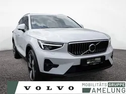 Crystal weiss Gebraucht 2022 Volvo XC40 Plus SUV | 44.969 €