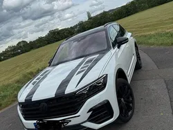 Weiß Gebraucht 2020 VW Touareg R-line SUV | 54.700 € (Etwas zu teuer)