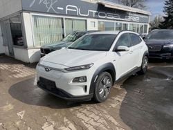 Weiß Gebraucht 2020 Hyundai Kona Style SUV | 16.490 € (Fairer Preis)