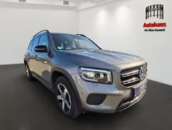 Mountaingrau Gebraucht 2023 Mercedes GLB200 Business SUV | 35.895 € (Superpreis)