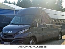 Grau Gebraucht 2021 Iveco Daily Limousine | 18.999 €