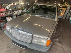 Grau Gebraucht 1987 Mercedes 190 Limousine | 4.990 €