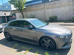 Grau Gebraucht 2020 Mercedes A180 AMG line Limousine | 25.999 € (Fairer Preis)