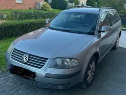Grau Gebraucht 2004 VW Passat Kombi | 1.500 € (Fairer Preis)