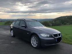 Grau Gebraucht 2007 BMW 320 Kombi | 6.699 € (Fairer Preis)