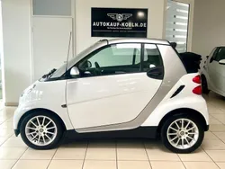 Weiß Gebraucht 2010 Smart ForTwo Cabrio Passion Cabrio | 6.990 € (Teuer)