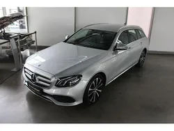Gebraucht 2017 Mercedes E220 Avantgarde Kombi | 28.790 € (Etwas zu teuer)