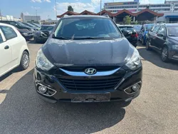 Schwarz Gebraucht 2012 Hyundai ix35 Edition SUV | 7.800 € (Guter Preis)