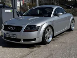 Silber Gebraucht 2003 Audi TT Sport Coupé | 11.000 € (Teuer)