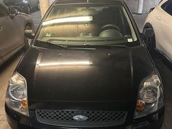 Schwarz Gebraucht 2007 Ford Fiesta Kleinwagen | 1.650 €