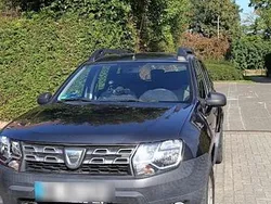 Grau Gebraucht 2015 Dacia Duster SUV | 8.500 € (Fairer Preis)