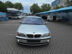 Titansilber metallic Gebraucht 2002 BMW 320 Limousine | 2.499 € (Superpreis)