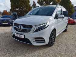 Weiß Gebraucht 2019 Mercedes V300 AMG Van / Kleinbus | 41.380 €
