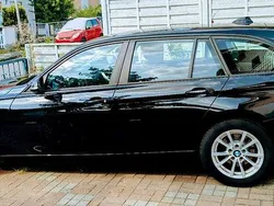 Schwarz Gebraucht 2014 BMW 320 Sport Line Kombi | 10.700 € (Guter Preis)