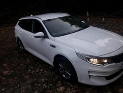 Weiß Gebraucht 2017 Kia Optima Kombi | 7.000 € (Guter Preis)