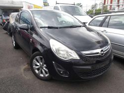 Schwarz Gebraucht 2012 Opel Corsa Limousine | 4.450 € (Etwas zu teuer)
