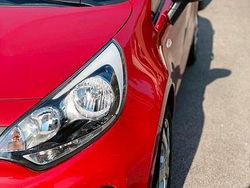 Rot Gebraucht 2012 Kia Rio Kombi | 5.800 € (Fairer Preis)