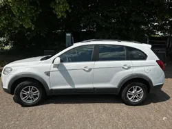 Weiß Gebraucht 2011 Chevrolet Captiva SUV | 4.500 €