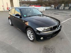 Schwarz Gebraucht 2004 BMW 120 Sport Line Kleinwagen | 2.899 € (Superpreis)