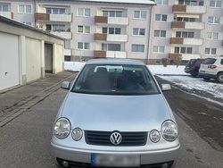 Silber Gebraucht 2002 VW Polo Kleinwagen | 2.000 € (Etwas zu teuer)