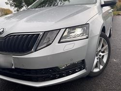 Silber Gebraucht 2017 Skoda Octavia Drive Kombi | 12.000 € (Guter Preis)