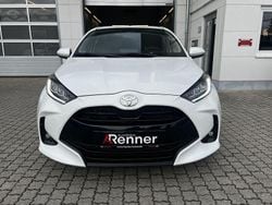 Weiß Neu 2025 Toyota Yaris Hybrid Limousine | 26.990 € (Fairer Preis)