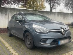 Grau Gebraucht 2018 Renault Clio IV LIMITED Limousine | 4.800 €