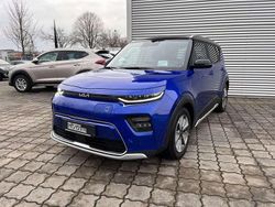 Neptunblau metallic/dach schwa Gebraucht 2024 Kia Soul EV Inspiration SUV | 31.990 € (Fairer Preis)